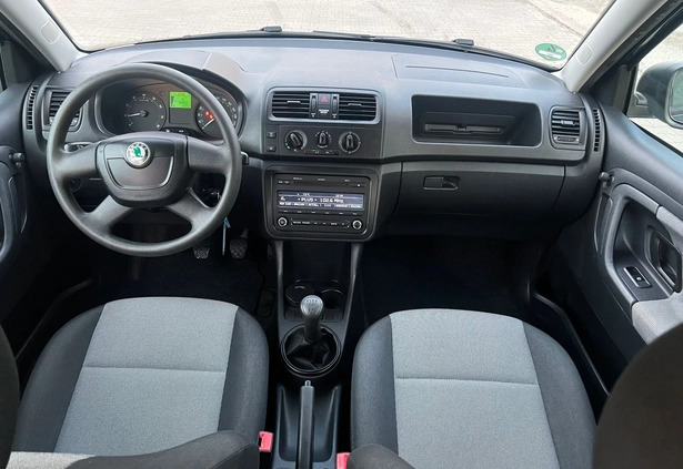Skoda Fabia cena 16999 przebieg: 129900, rok produkcji 2010 z Wałbrzych małe 562